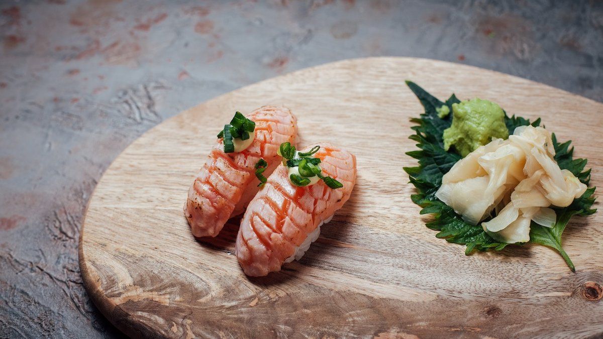 Grillattu lohi nigiri