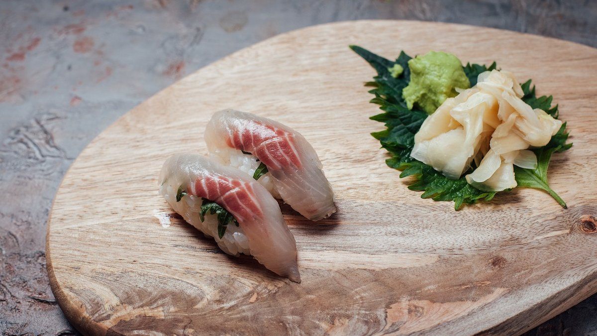 Siika-shiso nigiri