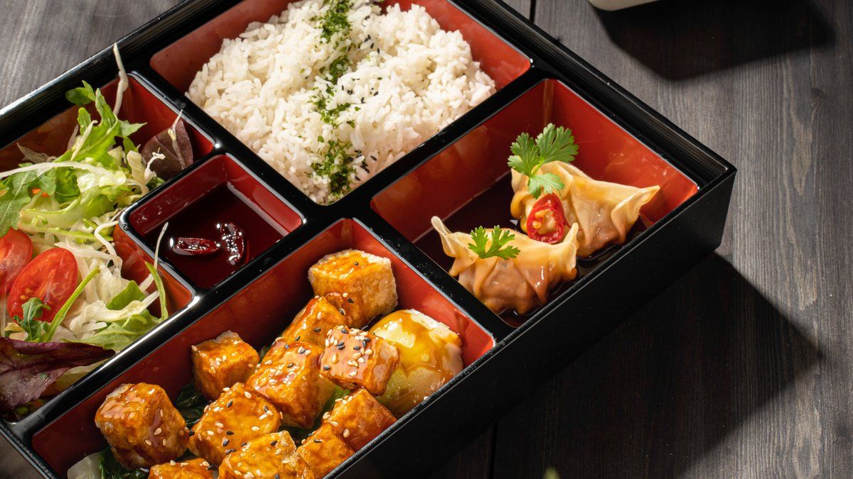 1. Vegan Bento (Ve, L, G-)