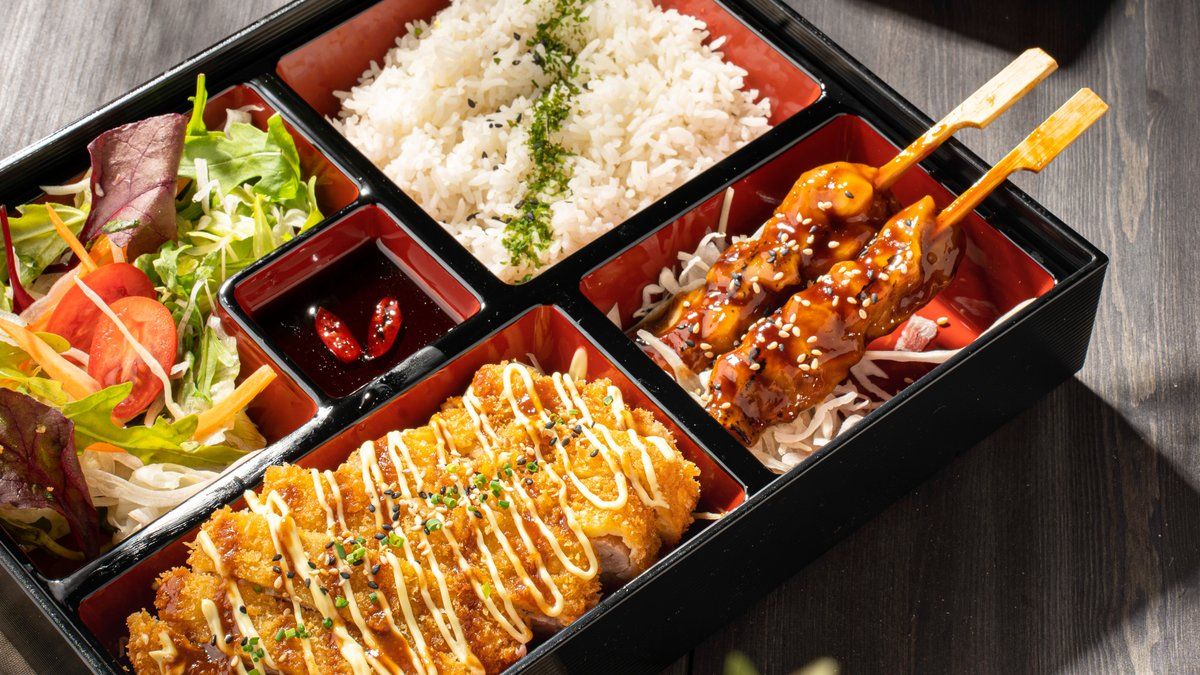 2. Original Bento (L)