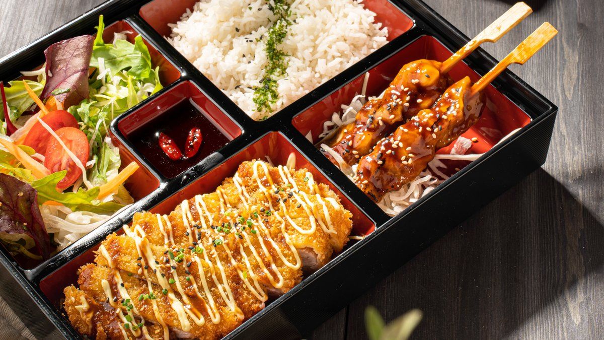 1. Tonkatsu (L)