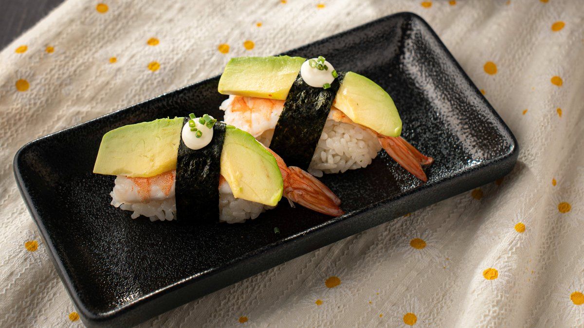 4. Ebi-avocado Nigiri (G)