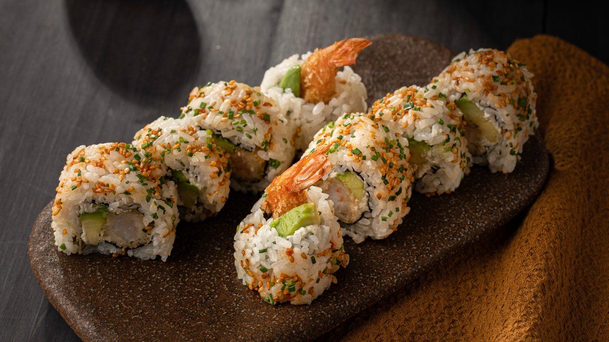 5. Your Cheesy Favorite Maki (L) 8 pcs