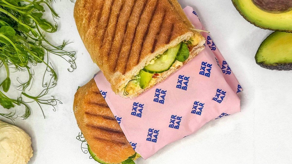 Medium Hummus & Avo Sandwich
