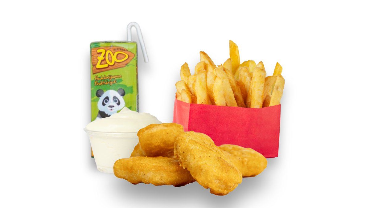 Lasten Chicken Nuggets -ateria