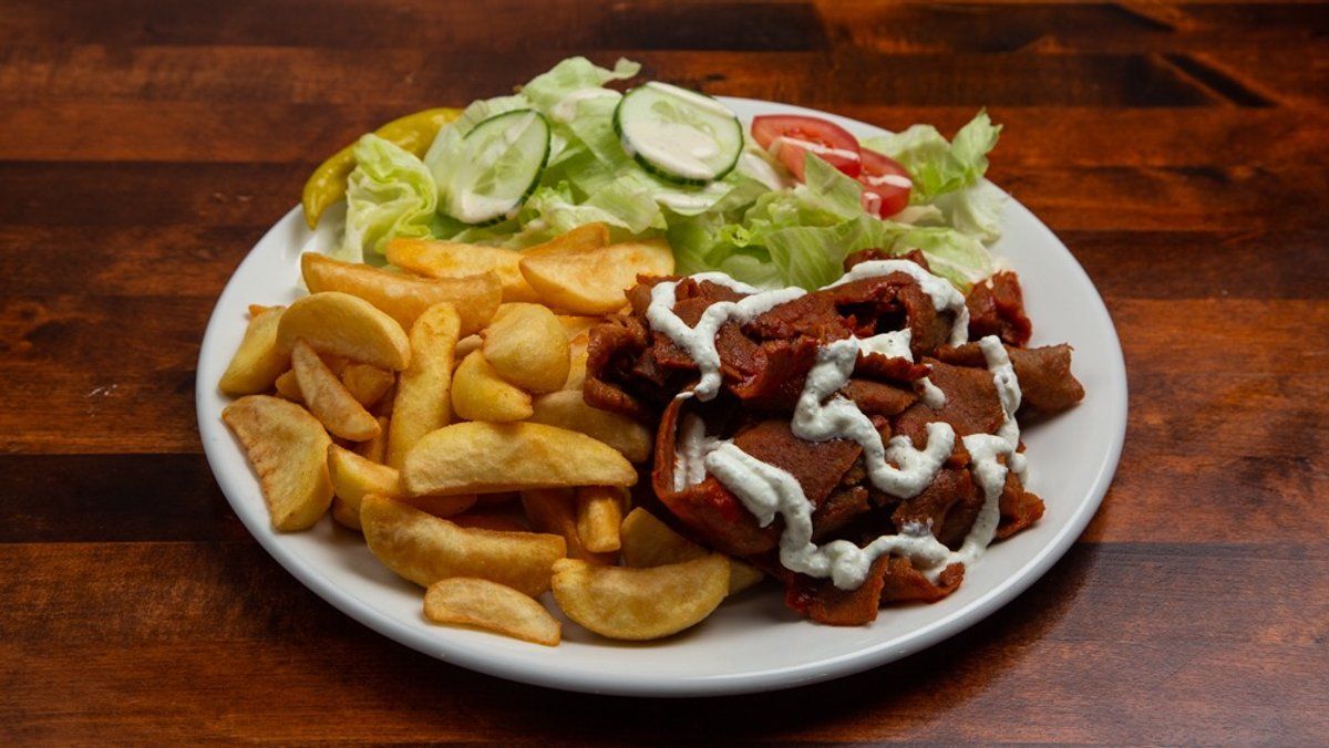 Kebab Lohkoperunoilla