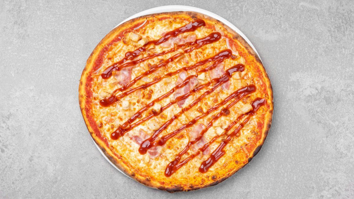 32. BBQ- pizza