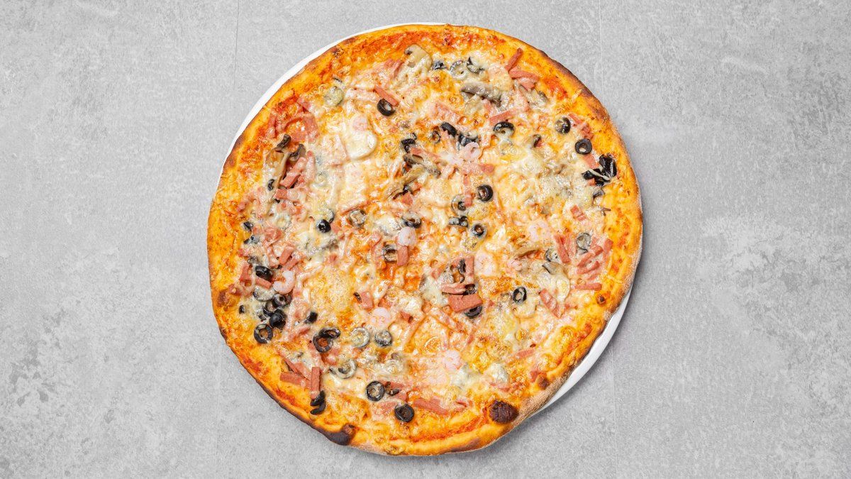 14. Quattro perhepizza
