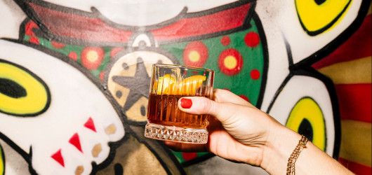 Hitchhiker, Sentralen kafe og Takterrassen på Sentralen